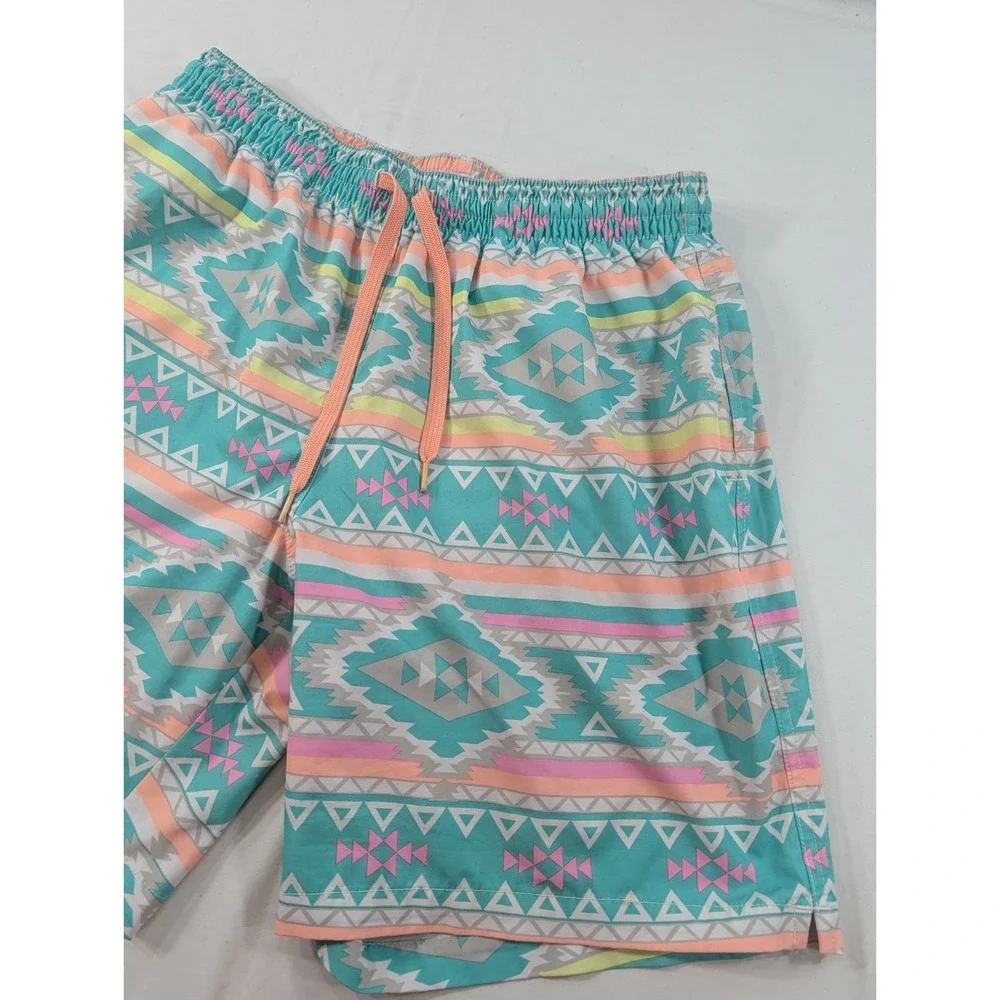 CHUBBIES Mens Large Original 7 Inseam Easy Short Green Aztec Lined Drawstring